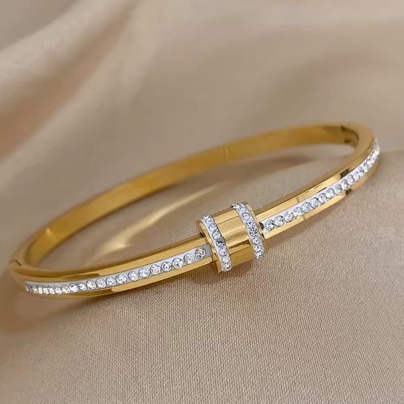 Lorette-Chic(GOLD)Rhinestone Zircon Beads Stainless Steel Gold Plated Bracelet - Picture 11 of 13